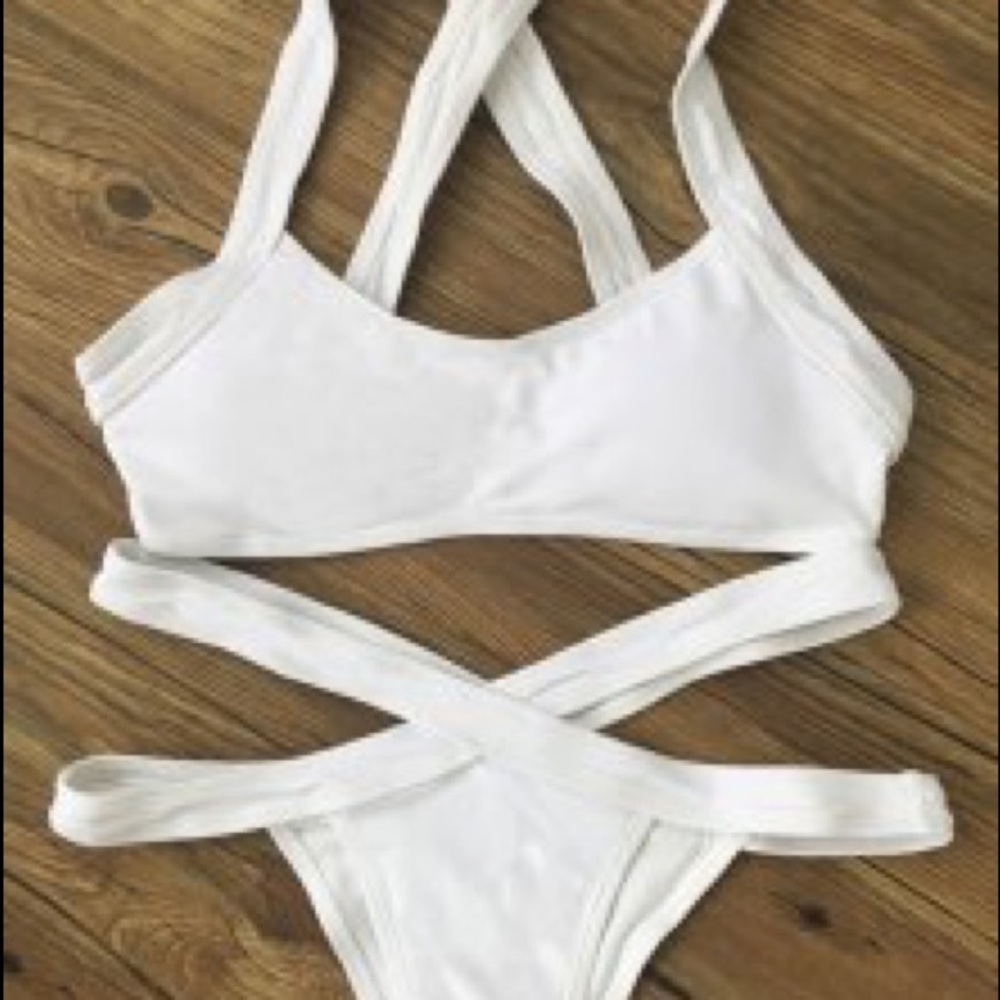 White bikini top and bottom