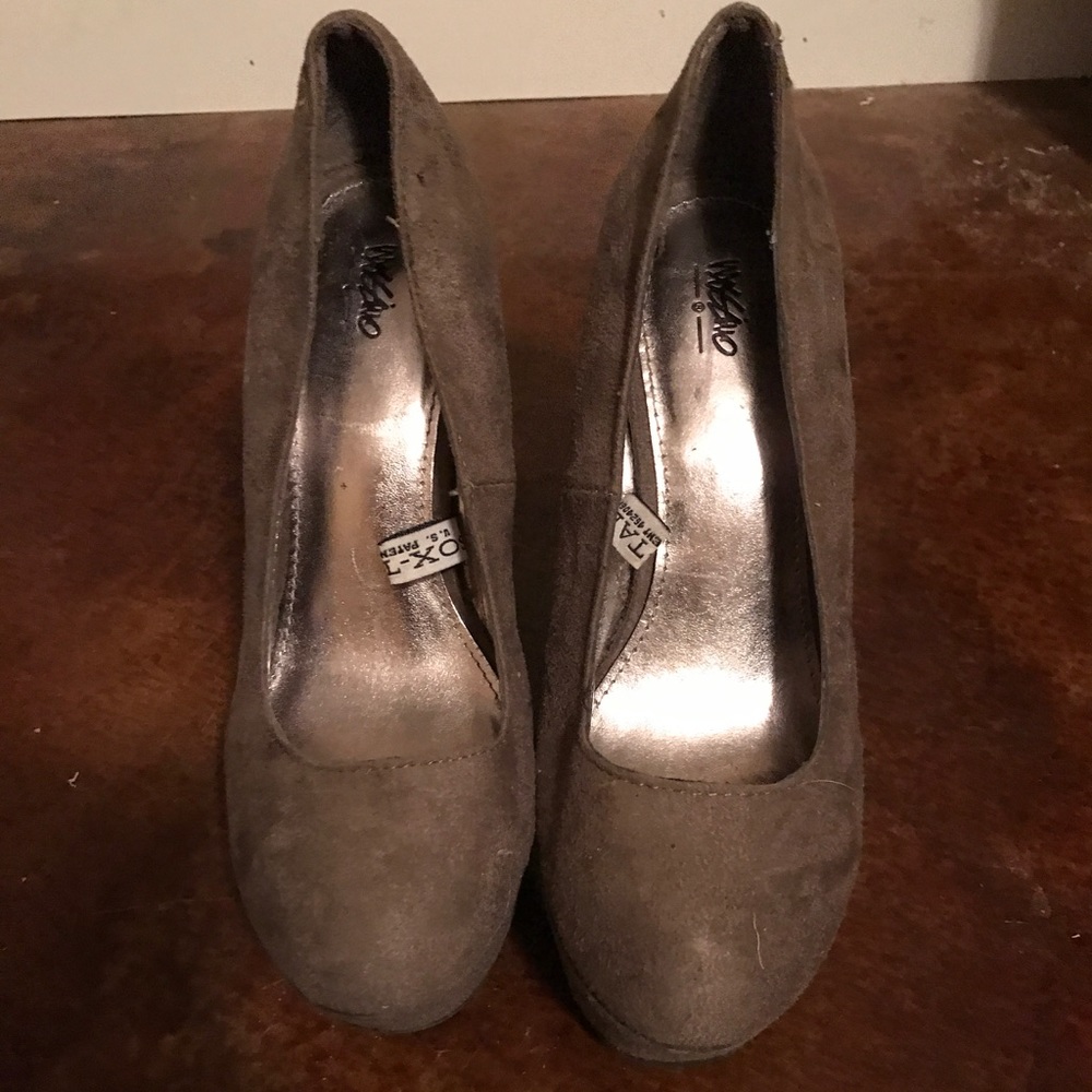 Taupe suede wedges!!!!