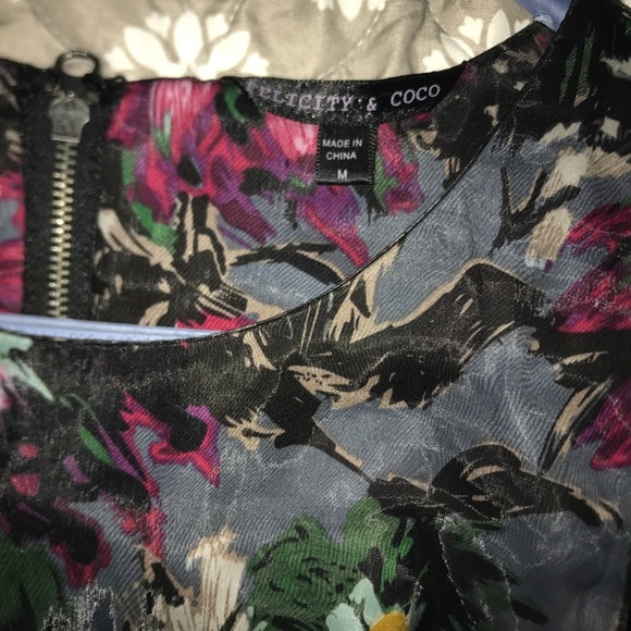 Party dress - size medium - Picture 2 of 3