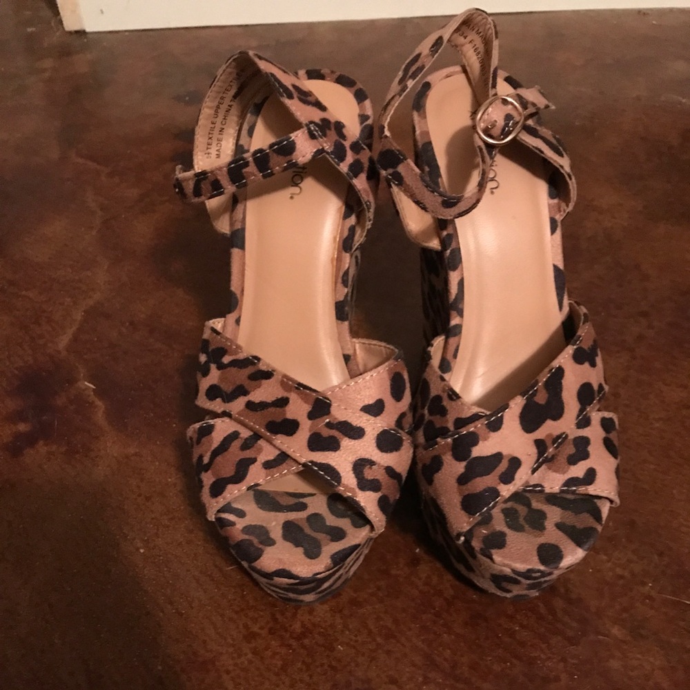 Cheetah print strappy wedges!!