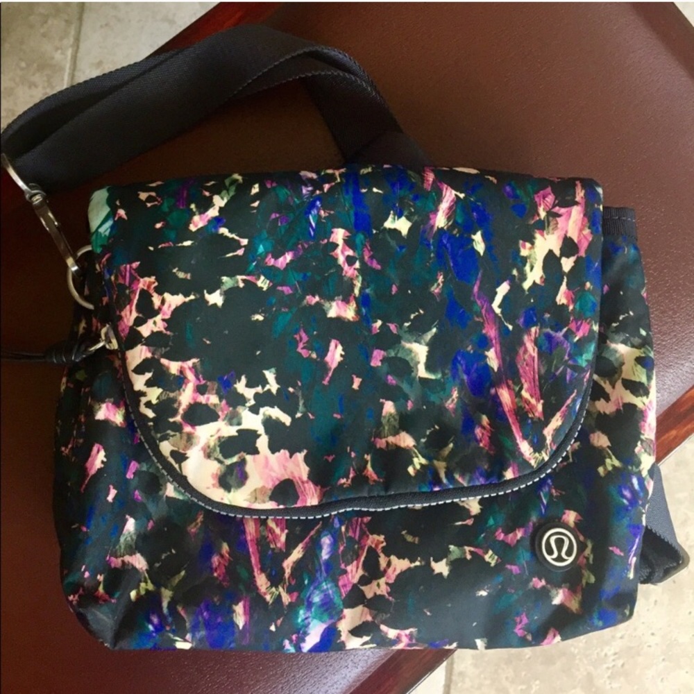 Lululemon Party Om Bag