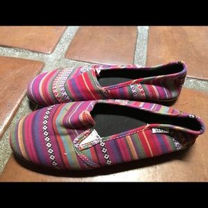 Women's Vans Slip on . Worn once. 6/6.5.