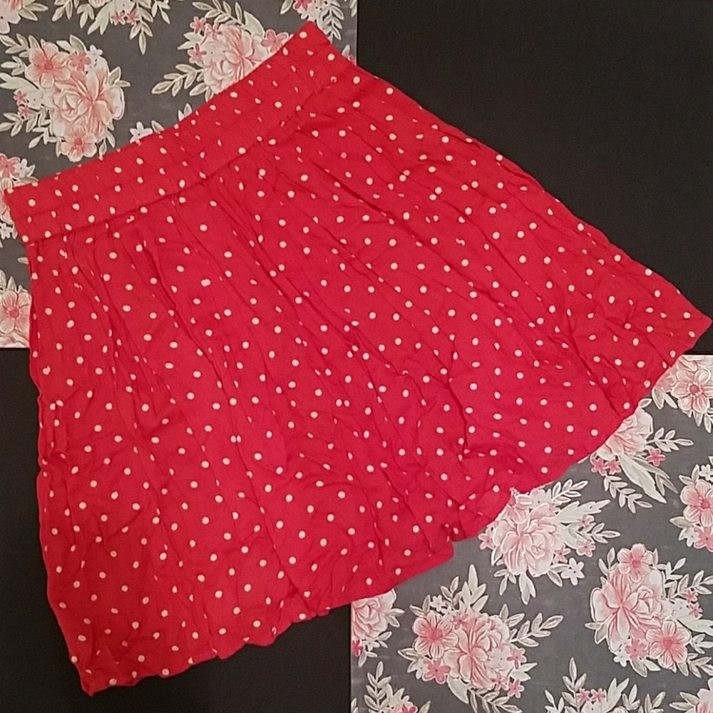 Hot pink polka dot skirt EUC