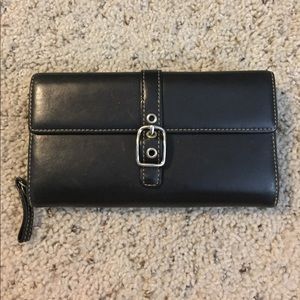 Coach Bags - Coach Wallet - Smooth Black Leather Coach Bags - Coach Wallet - Smooth Black Leather