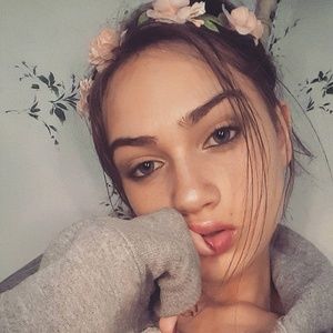 Meet your Posher, Brawney