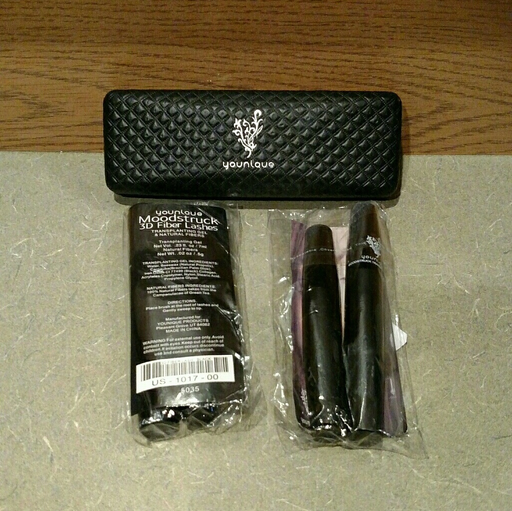 Brand new Younique mascara .
