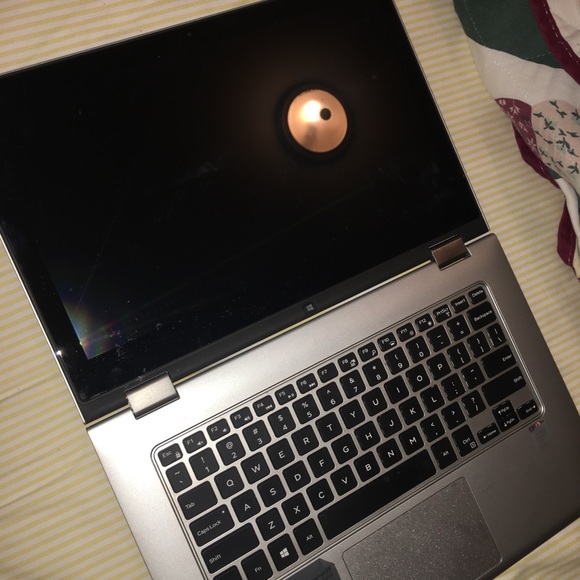 Dell Inspiron 13 7000 Series 2 in 1 laptop - Picture 5 of 6