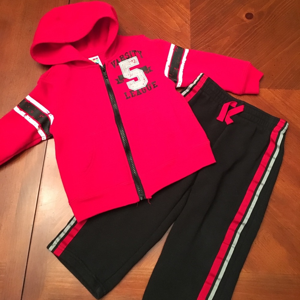 Boys Hoodie and Pant Set Size 3T