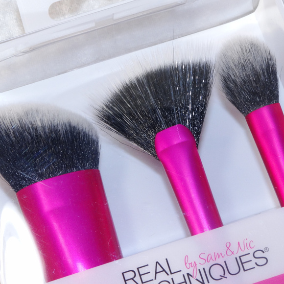 Real Techniques by Sam & Nic Sculpting Brush Set - Picture 2 of 4