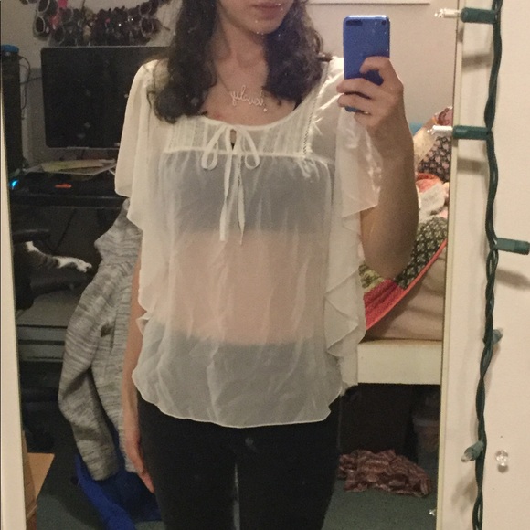 White Flowy Blouse - Picture 4 of 6