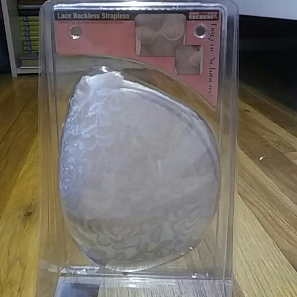 NWT Backless Strapless Bra