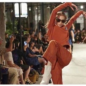 Meet your Posher, Lyndsey