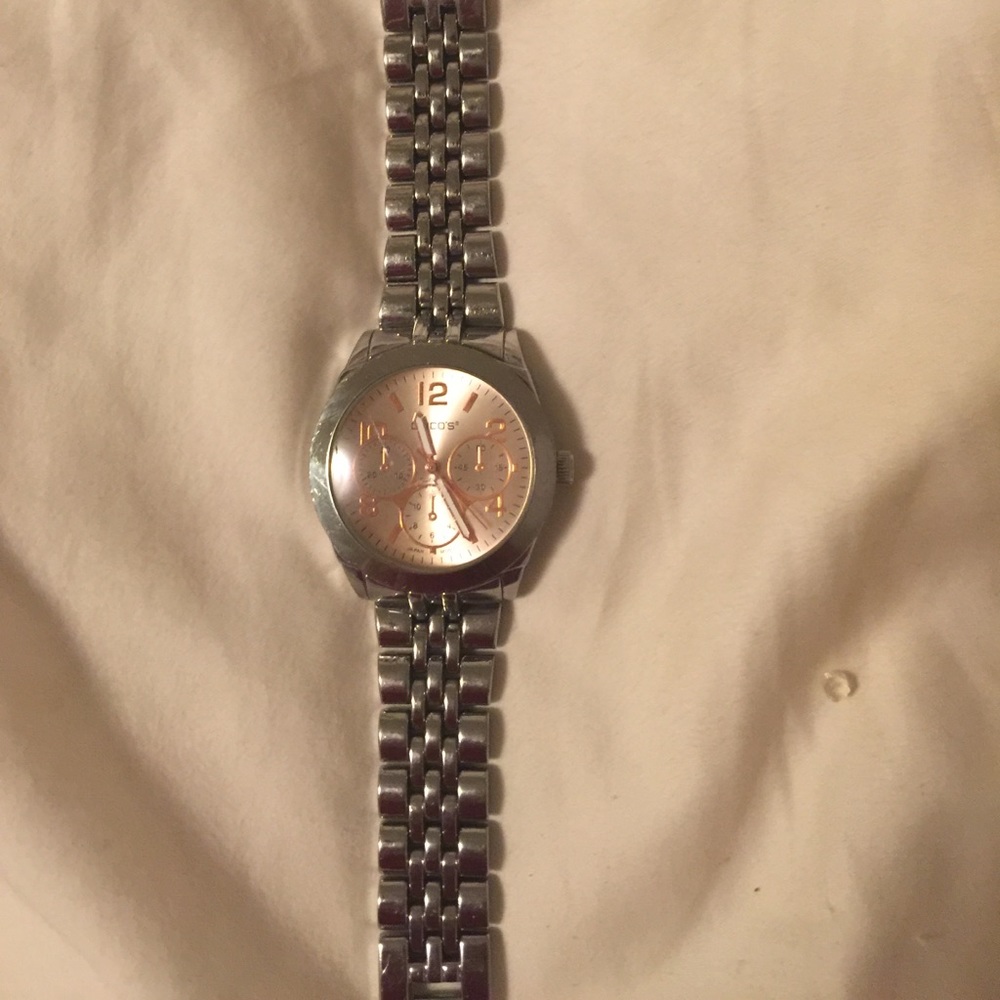 Chicos watch