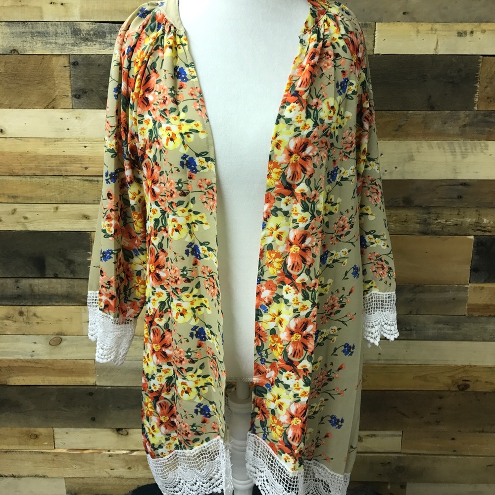 Beige floral kimono