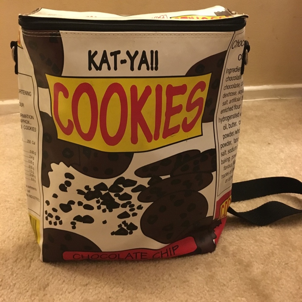 Kat-Ya!! Cookie Backpack (pet box)