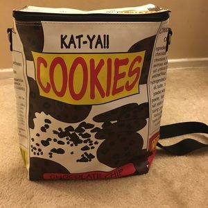 Kat-Ya!! Cookie Backpack (pet box)