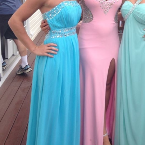 Prom Dress - Picture 2 of 3