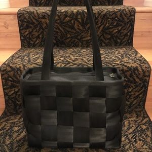 Harvey's Large Tote Seatbelt Bag