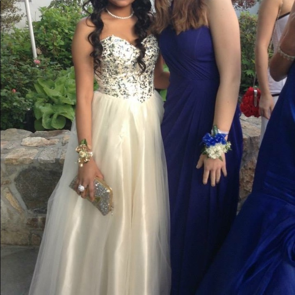 Cream prom dress
