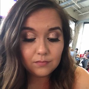 Meet your Posher, Vanessa