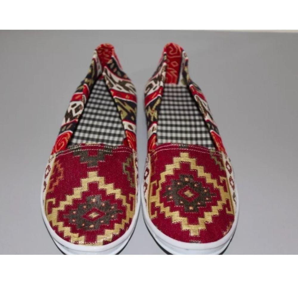 Armenian style shoes