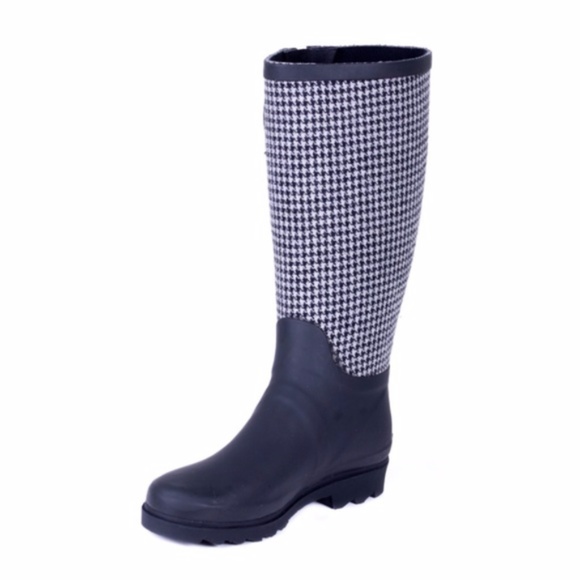 Women's Fabric Coated B&W Rubber Rain Boots - Picture 3 of 3