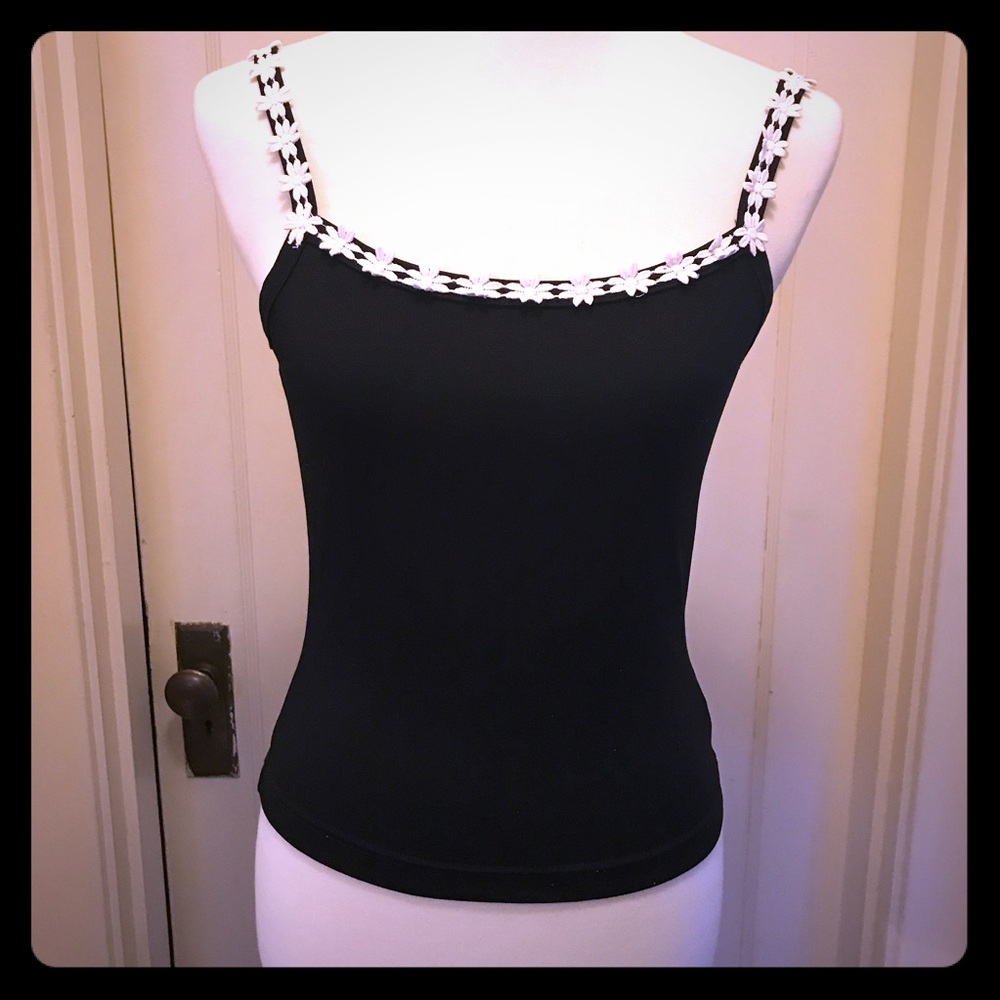 🌼DAISIES!🌼From Australia! Stretchy top! So Cute!