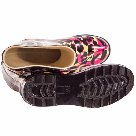 Women's Rubber Rain Boots, Pink Leopard - Picture 4 of 4
