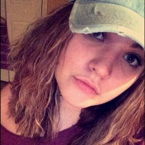 Meet your Posher, Katelynn