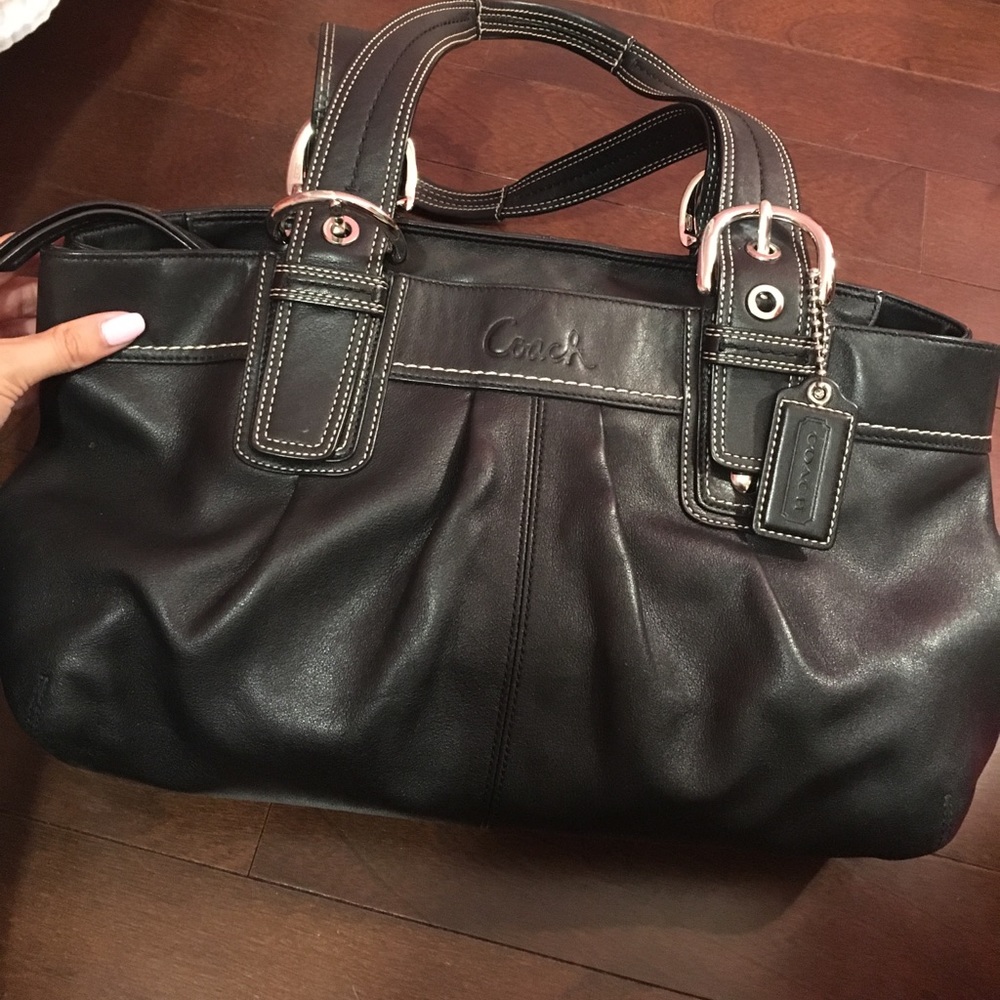 COACH black shoulder purse