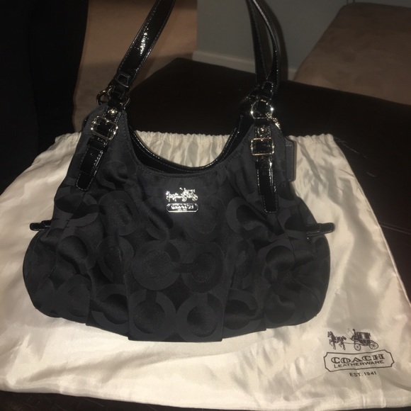 Authentic Coach Black Hobo Style Purse - Picture 1 of 8