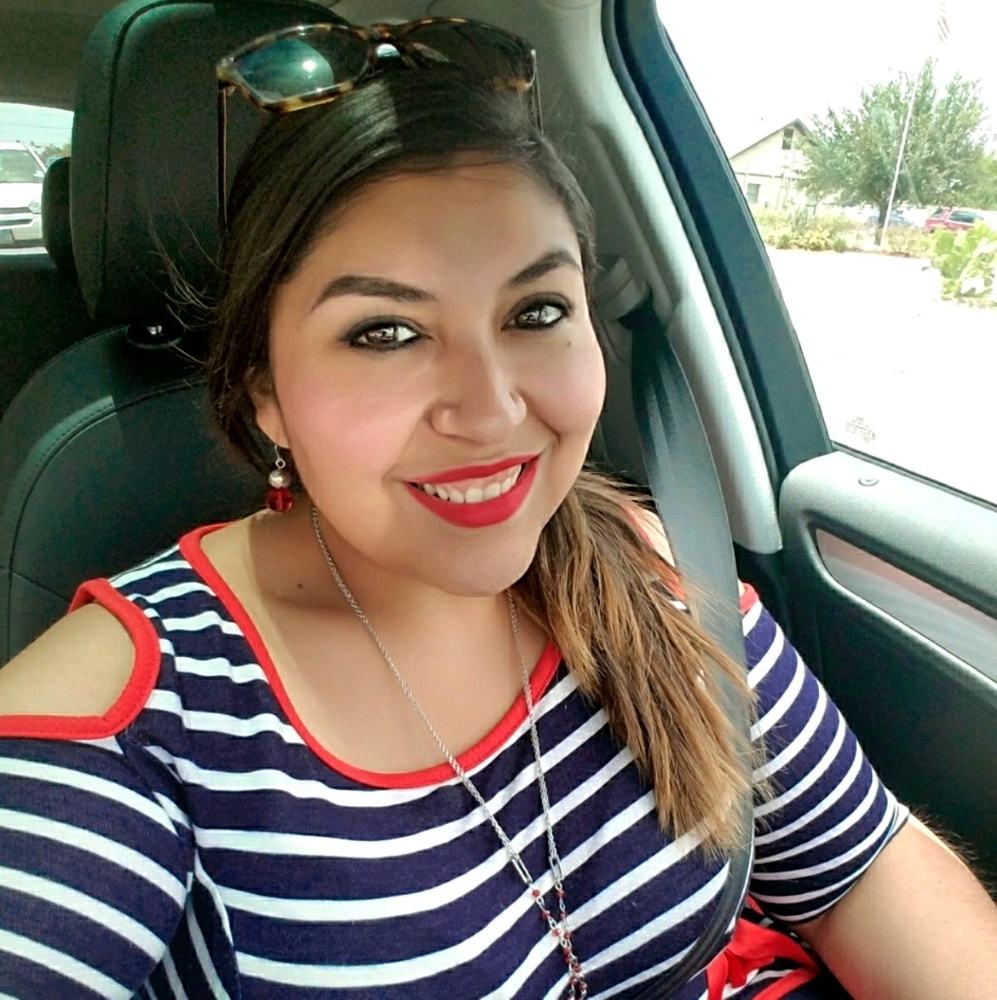 Meet your Posher, Adriana