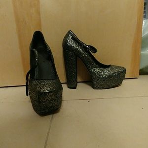 Size 8.5 glitter Pumps