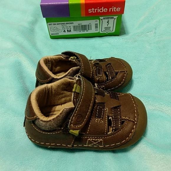 Stride Rite Sandals - Picture 2 of 4