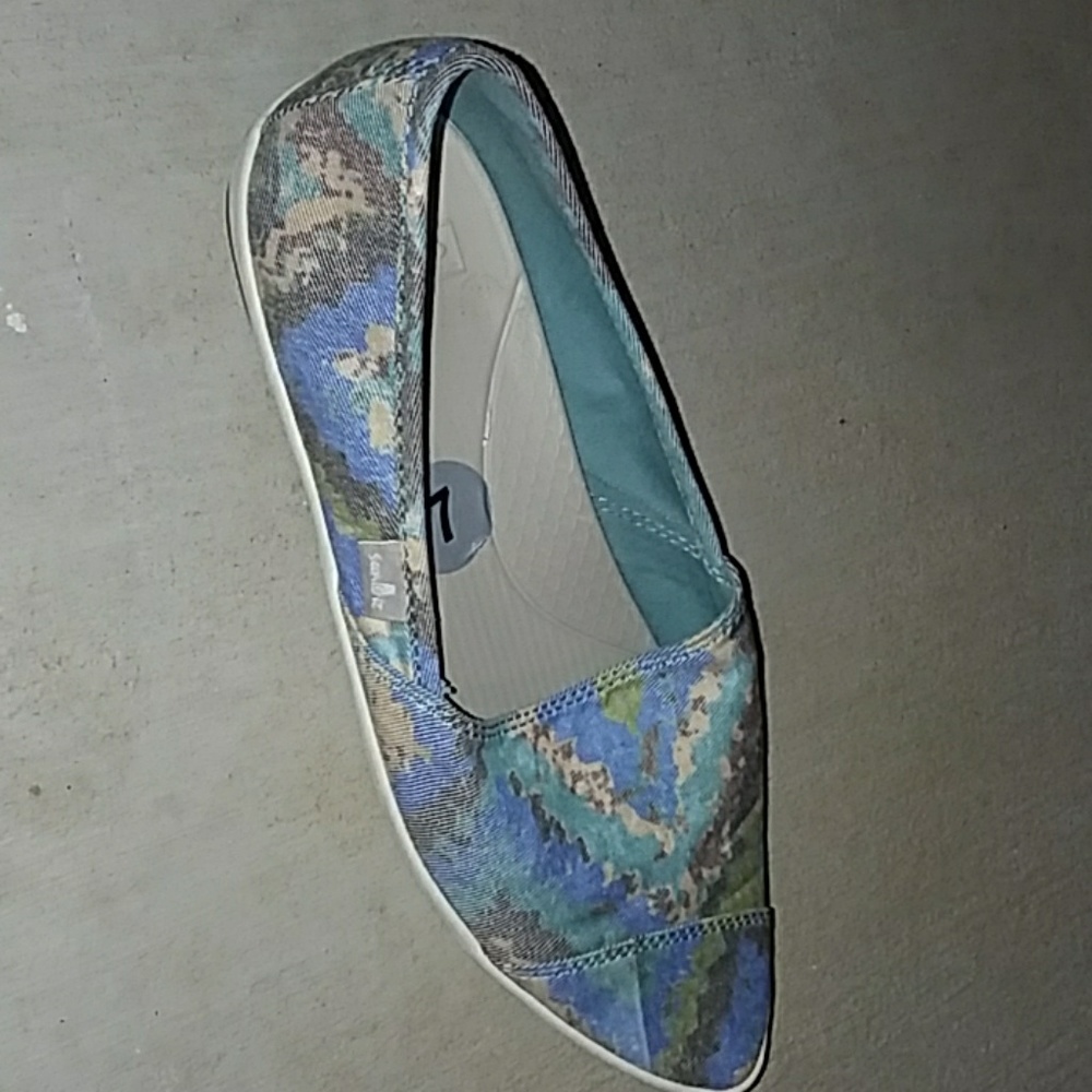 Sanyo size 7 multi color point toe slide