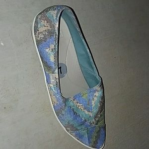 Sanyo size 7 multi color point toe slide
