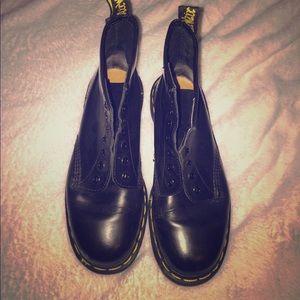 black doc Martin boots