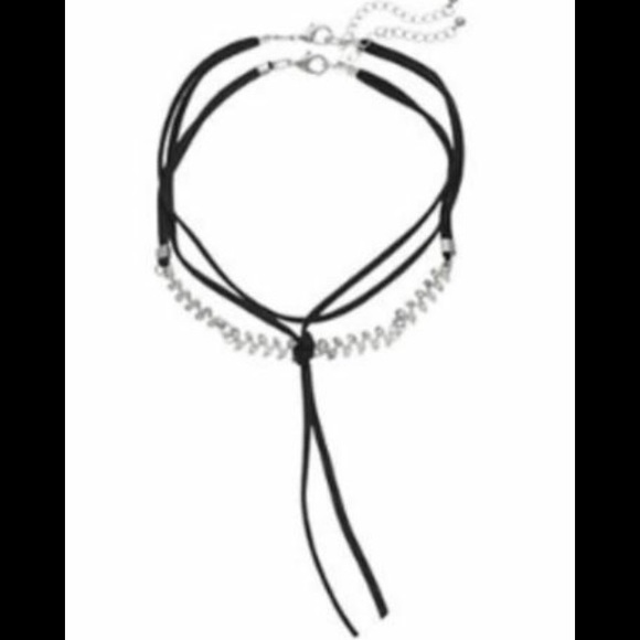 Jewelry - Choker necklace