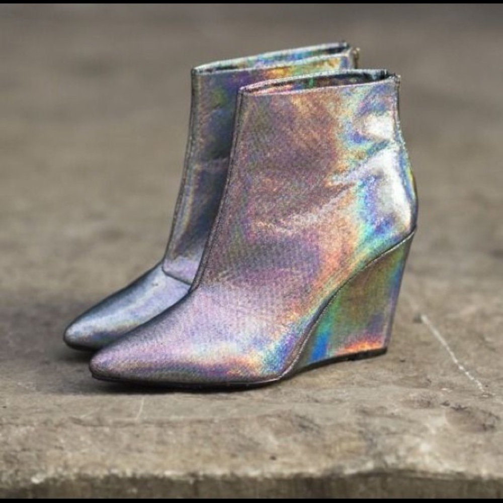 H&m irridescent wedge ankle boot fits 7-7.5 EUC