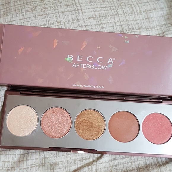 Becca afterglow - Picture 3 of 4