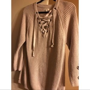 Lace Up Sweater ❤🎉