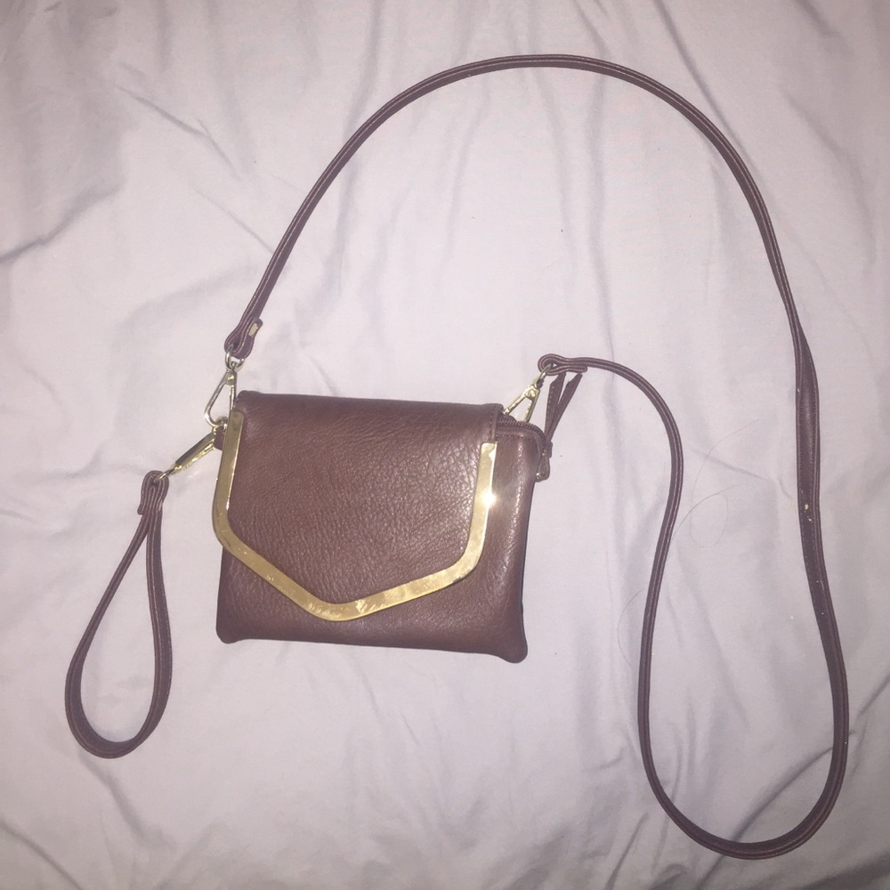 Little brown purse*