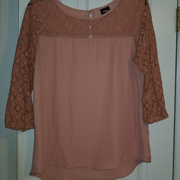 Daytrip Tops - Daytrip Blouse