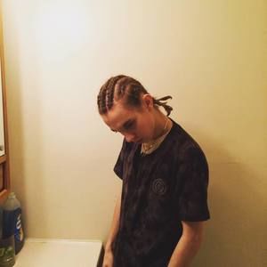 Meet your Posher, Damien