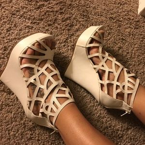 White wedges