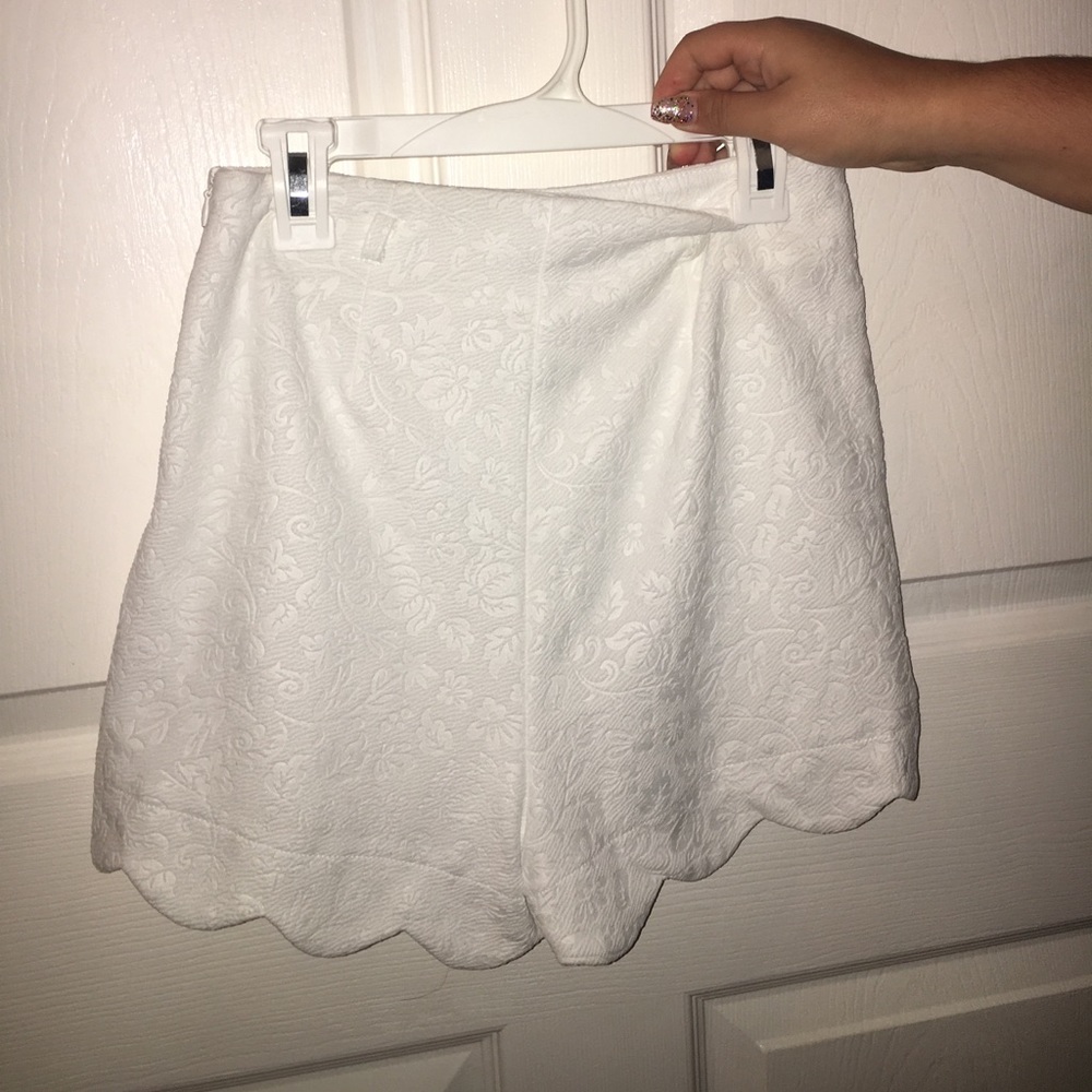 white high waisted floral shorts
