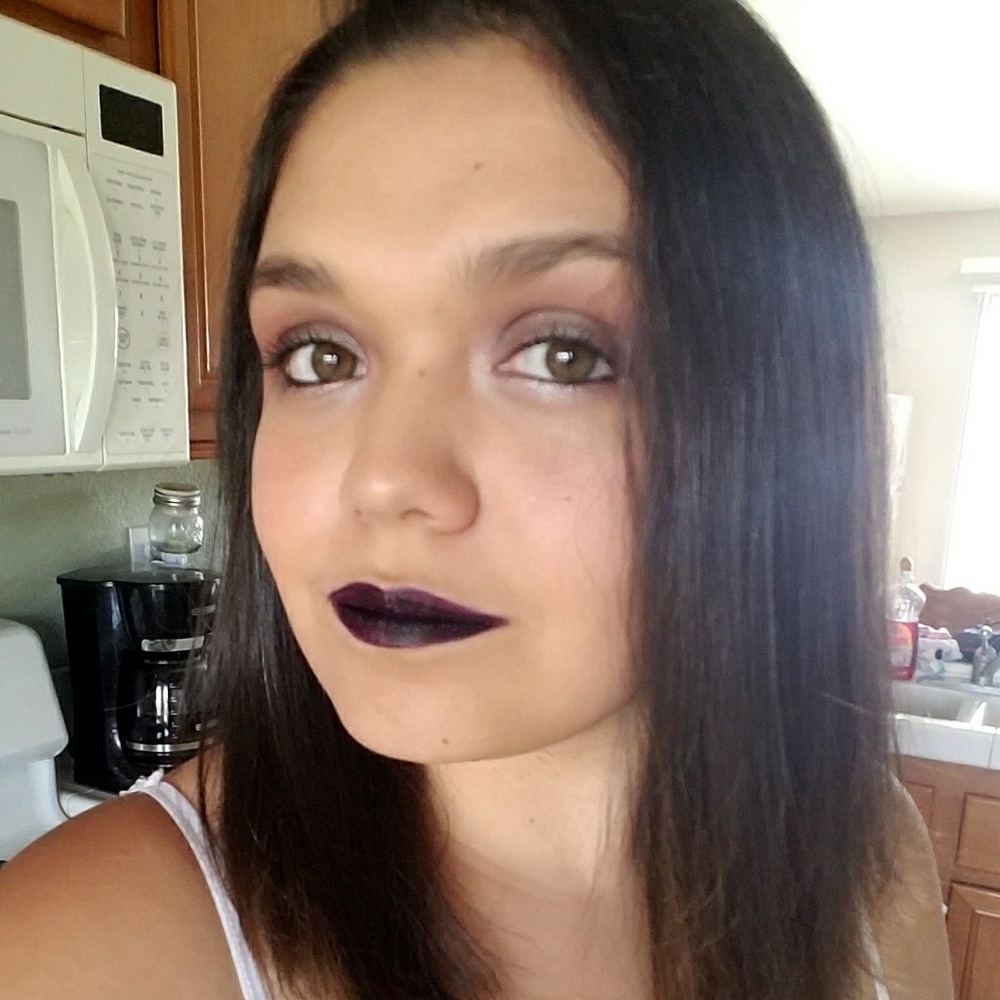 Meet your Posher, Samantha