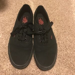 Authentic Vans Rasta style! Men's 9.5 women's 11!