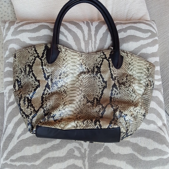 Bag - Picture 2 of 4