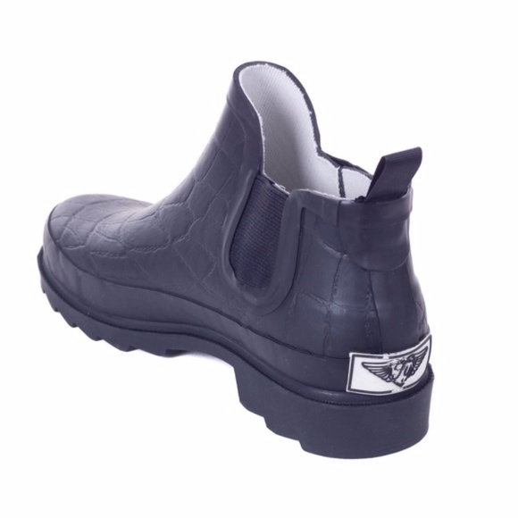 Women's Rubber Rain Boots, Black Ankle 5" Garden Booties Wellies RainBoots - Picture 2 of 4